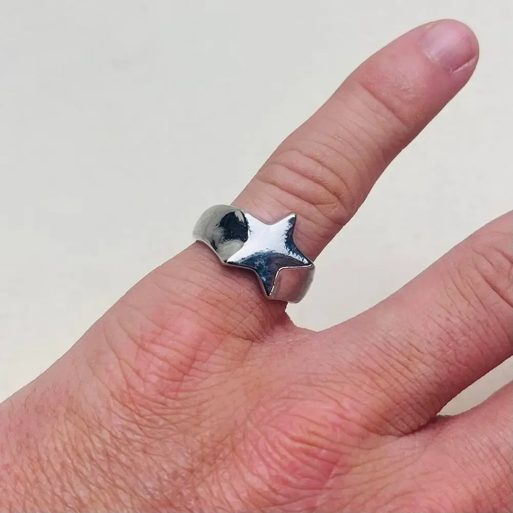 Y2K Vintage Silver Star Ring – Size 8, Unisex, Brand New - Picture 2 of 14